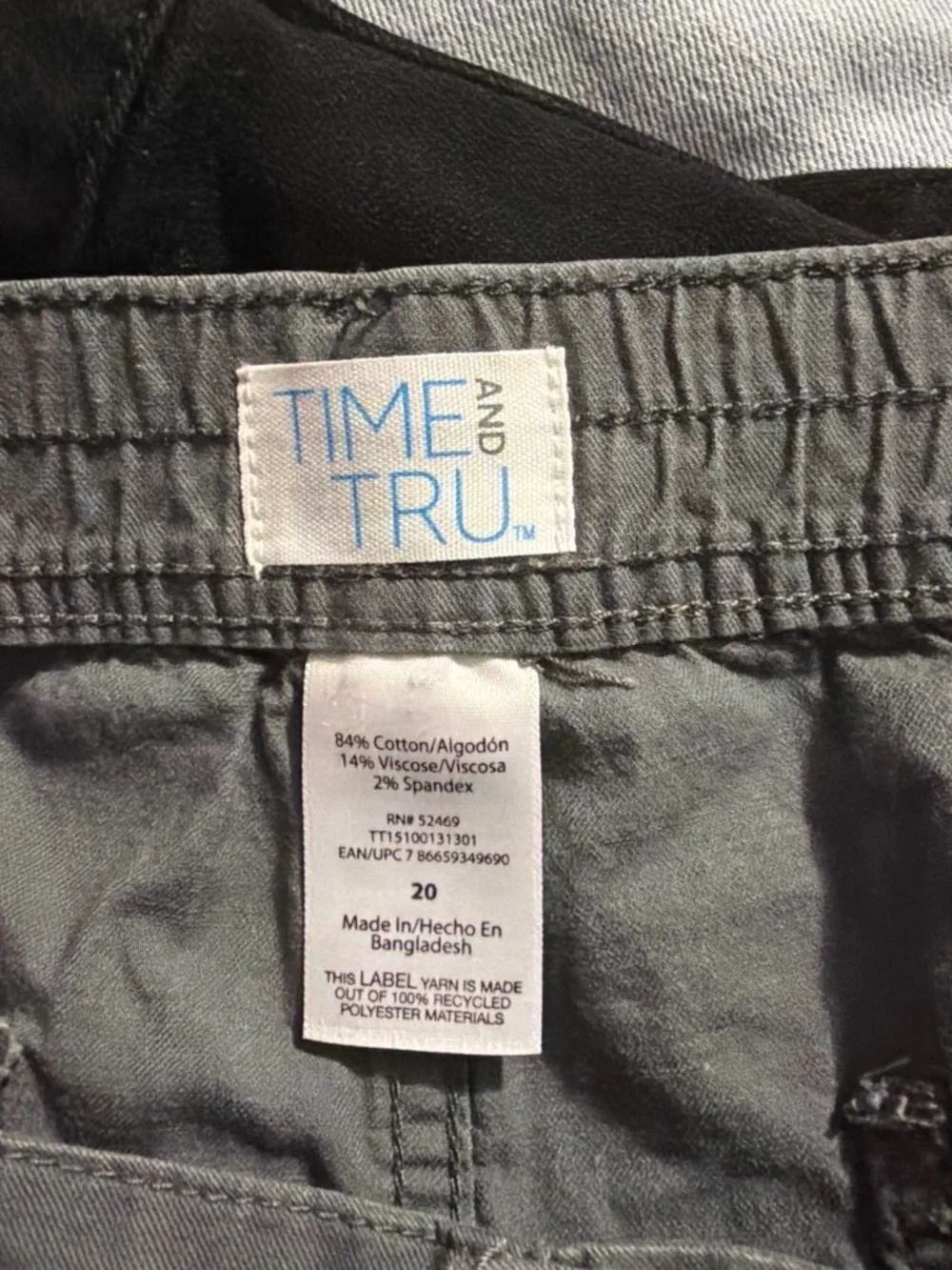 Time and Tru Gray Elastic Waist Casual Shorts